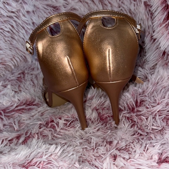 Chic Tan & Pink Strappy Heels with Glitter Accents Women’s Size 7 NEW/Never Worn - Picture 4 of 7